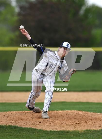 Thumbnail 3 in Lincoln-Way Central @ Lincoln-Way East photogallery.