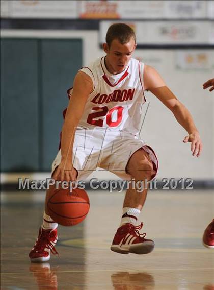 Thumbnail 1 in Loudon vs. Corbin (Knoxville Catholic Pilot Tournament) photogallery.