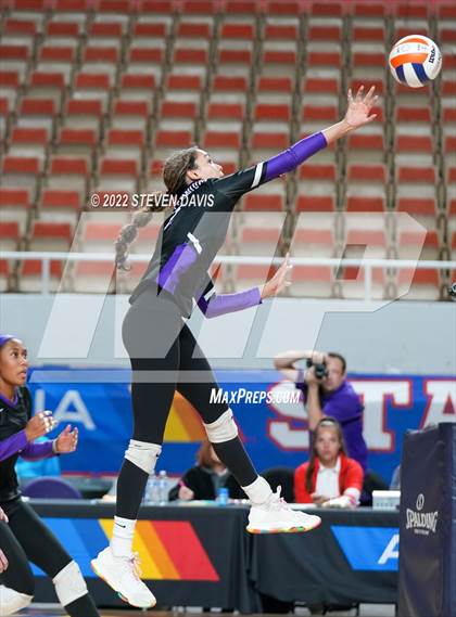 Thumbnail 1 in Horizon vs. Millennium (AIA 5A Final) photogallery.