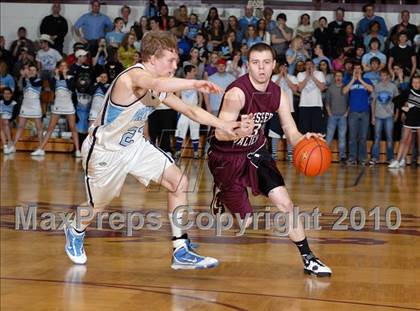 Thumbnail 2 in Sesser-Valier v.  Pinckneyville (Benton Invitational Tournament) photogallery.