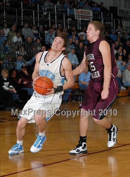 Thumbnail 2 in Sesser-Valier v.  Pinckneyville (Benton Invitational Tournament) photogallery.