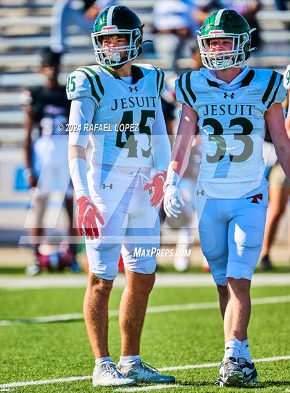Thumbnail 3 in Strake Jesuit vs. Heights (UIL 6A D2 Football Area) photogallery.