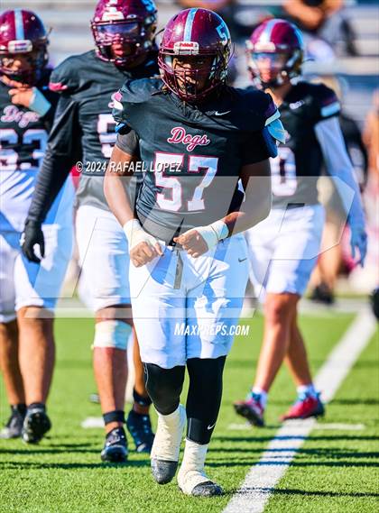 Thumbnail 1 in Strake Jesuit vs. Heights (UIL 6A D2 Football Area) photogallery.