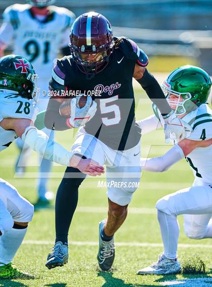 Thumbnail 3 in Strake Jesuit vs. Heights (UIL 6A D2 Football Area) photogallery.