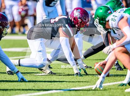 Thumbnail 3 in Strake Jesuit vs. Heights (UIL 6A D2 Football Area) photogallery.