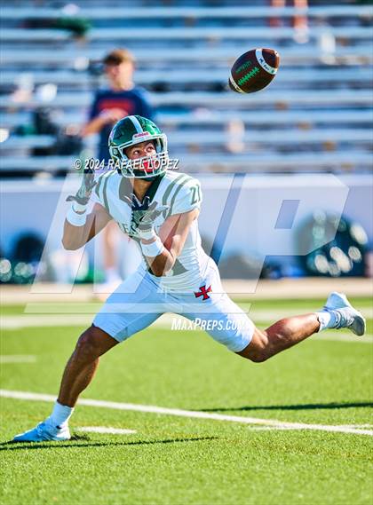 Thumbnail 2 in Strake Jesuit vs. Heights (UIL 6A D2 Football Area) photogallery.