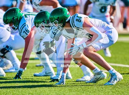 Thumbnail 3 in Strake Jesuit vs. Heights (UIL 6A D2 Football Area) photogallery.