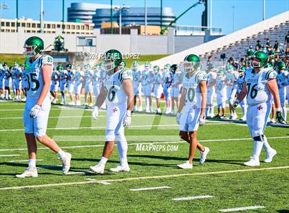 Thumbnail 1 in Strake Jesuit vs. Heights (UIL 6A D2 Football Area) photogallery.