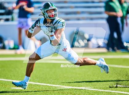 Thumbnail 1 in Strake Jesuit vs. Heights (UIL 6A D2 Football Area) photogallery.