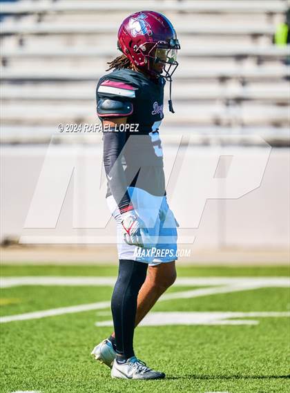 Thumbnail 3 in Strake Jesuit vs. Heights (UIL 6A D2 Football Area) photogallery.
