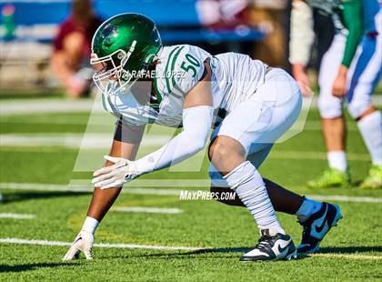 Thumbnail 2 in Strake Jesuit vs. Heights (UIL 6A D2 Football Area) photogallery.