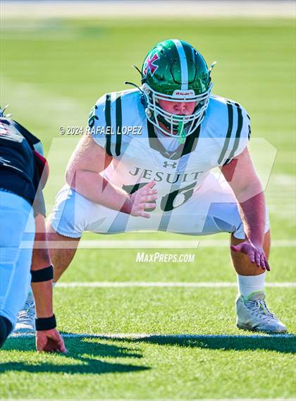 Thumbnail 2 in Strake Jesuit vs. Heights (UIL 6A D2 Football Area) photogallery.