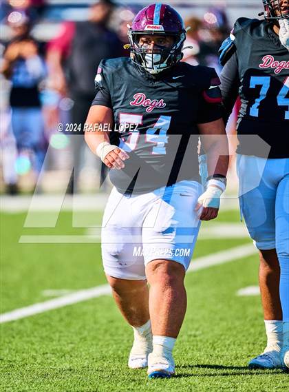 Thumbnail 3 in Strake Jesuit vs. Heights (UIL 6A D2 Football Area) photogallery.