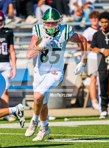 Thumbnail 2 in Strake Jesuit vs. Heights (UIL 6A D2 Football Area) photogallery.