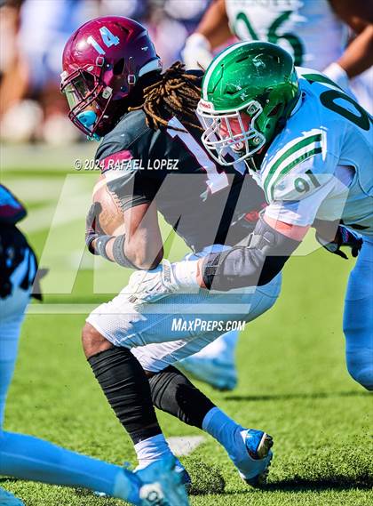 Thumbnail 3 in Strake Jesuit vs. Heights (UIL 6A D2 Football Area) photogallery.