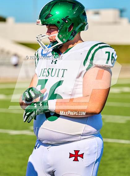 Thumbnail 3 in Strake Jesuit vs. Heights (UIL 6A D2 Football Area) photogallery.