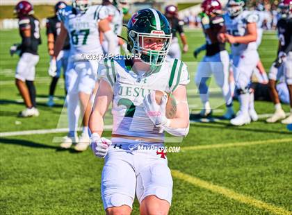 Thumbnail 3 in Strake Jesuit vs. Heights (UIL 6A D2 Football Area) photogallery.