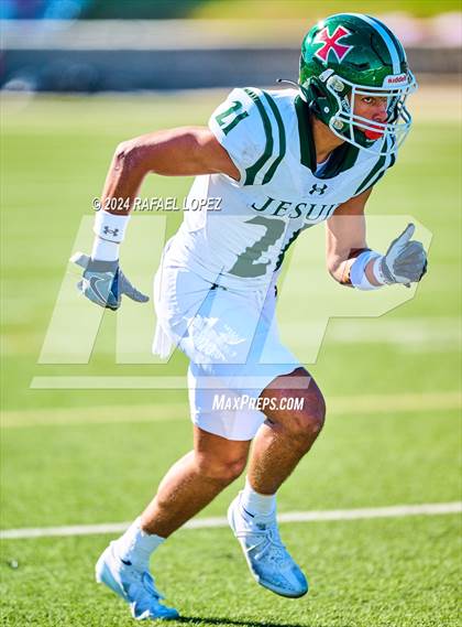 Thumbnail 2 in Strake Jesuit vs. Heights (UIL 6A D2 Football Area) photogallery.