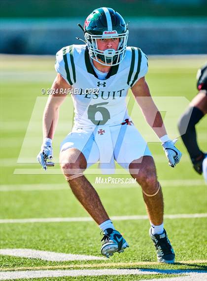 Thumbnail 3 in Strake Jesuit vs. Heights (UIL 6A D2 Football Area) photogallery.