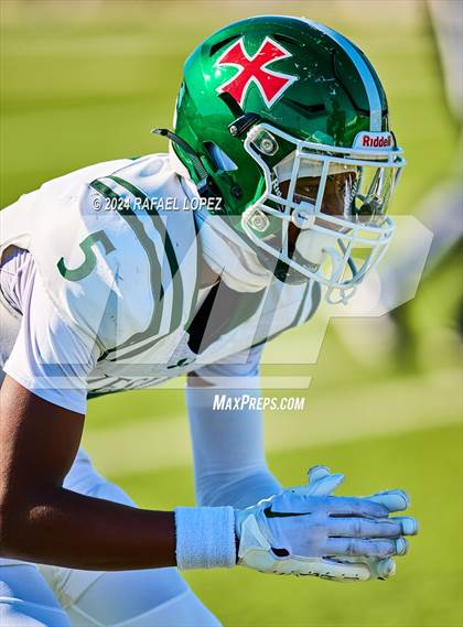 Thumbnail 2 in Strake Jesuit vs. Heights (UIL 6A D2 Football Area) photogallery.