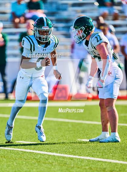 Thumbnail 1 in Strake Jesuit vs. Heights (UIL 6A D2 Football Area) photogallery.