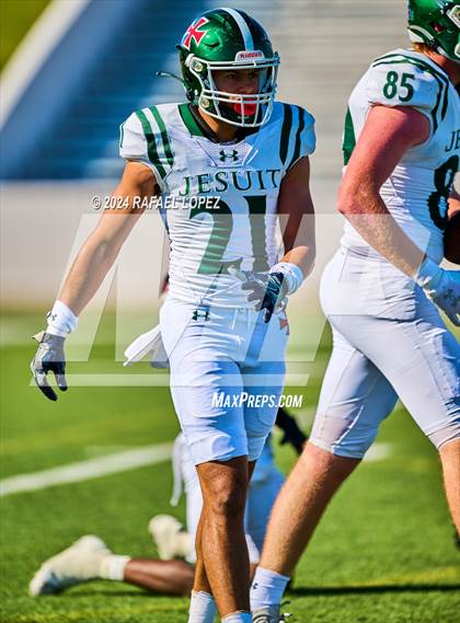 Thumbnail 2 in Strake Jesuit vs. Heights (UIL 6A D2 Football Area) photogallery.