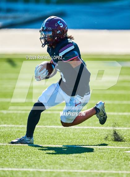 Thumbnail 3 in Strake Jesuit vs. Heights (UIL 6A D2 Football Area) photogallery.
