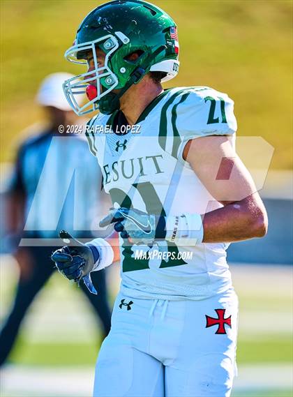 Thumbnail 1 in Strake Jesuit vs. Heights (UIL 6A D2 Football Area) photogallery.