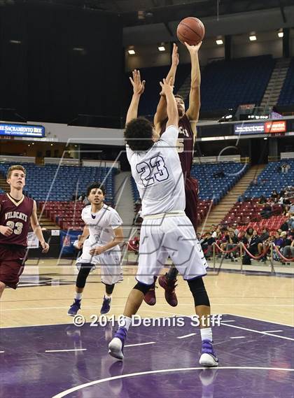 Thumbnail 3 in Sacramento vs. Whitney (CIF SJS D2 Semifinal) photogallery.