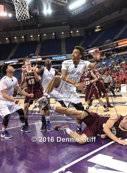 Thumbnail 1 in Sacramento vs. Whitney (CIF SJS D2 Semifinal) photogallery.