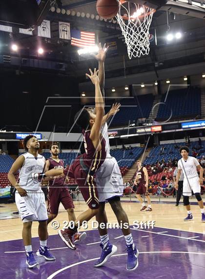Thumbnail 2 in Sacramento vs. Whitney (CIF SJS D2 Semifinal) photogallery.