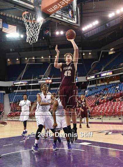 Thumbnail 1 in Sacramento vs. Whitney (CIF SJS D2 Semifinal) photogallery.