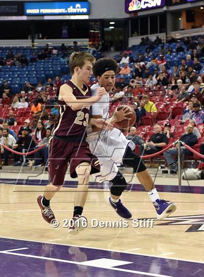 Thumbnail 3 in Sacramento vs. Whitney (CIF SJS D2 Semifinal) photogallery.