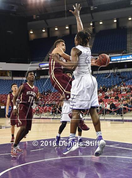 Thumbnail 3 in Sacramento vs. Whitney (CIF SJS D2 Semifinal) photogallery.