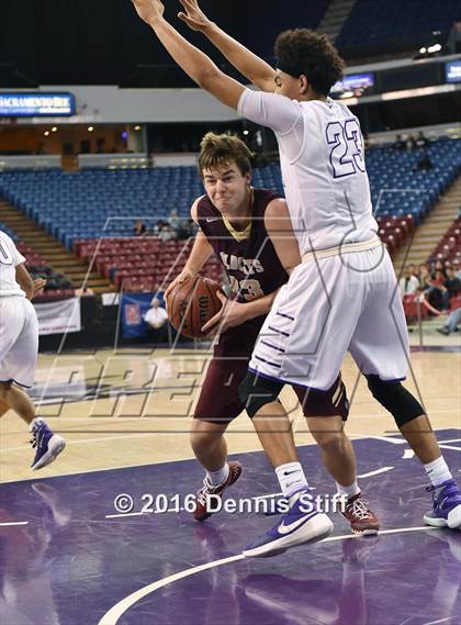 Thumbnail 3 in Sacramento vs. Whitney (CIF SJS D2 Semifinal) photogallery.
