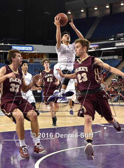 Thumbnail 1 in Sacramento vs. Whitney (CIF SJS D2 Semifinal) photogallery.