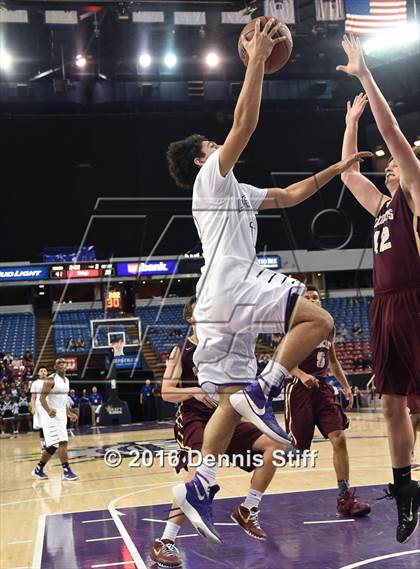 Thumbnail 2 in Sacramento vs. Whitney (CIF SJS D2 Semifinal) photogallery.