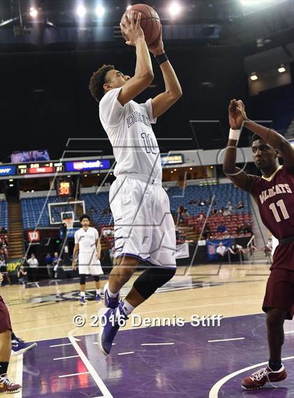 Thumbnail 3 in Sacramento vs. Whitney (CIF SJS D2 Semifinal) photogallery.