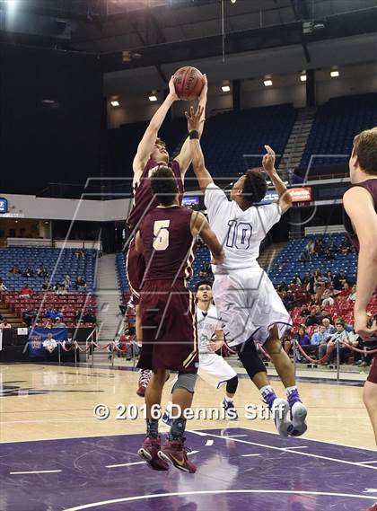 Thumbnail 2 in Sacramento vs. Whitney (CIF SJS D2 Semifinal) photogallery.