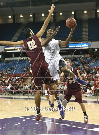 Thumbnail 3 in Sacramento vs. Whitney (CIF SJS D2 Semifinal) photogallery.