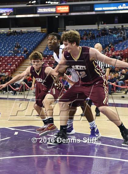 Thumbnail 3 in Sacramento vs. Whitney (CIF SJS D2 Semifinal) photogallery.
