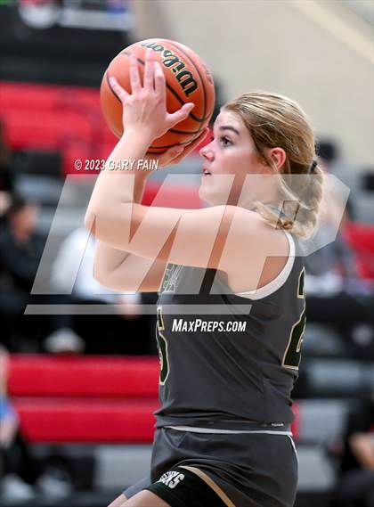Thumbnail 3 in Silverdale Academy @ Signal Mountain photogallery.