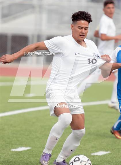 Thumbnail 1 in Smidt Tech vs Aspire Ollin University Prep (CIF Division 5 Final) photogallery.