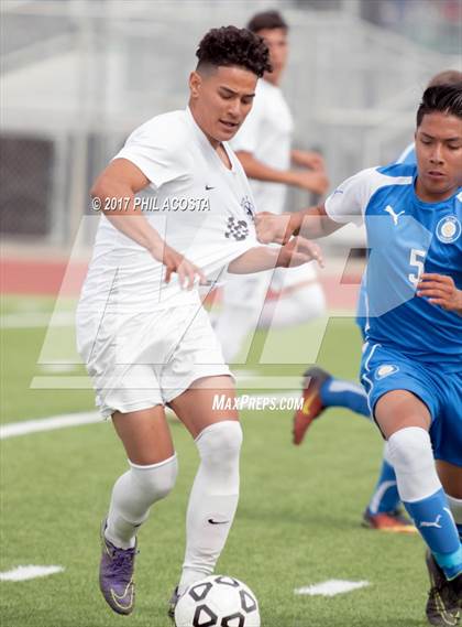 Thumbnail 3 in Smidt Tech vs Aspire Ollin University Prep (CIF Division 5 Final) photogallery.