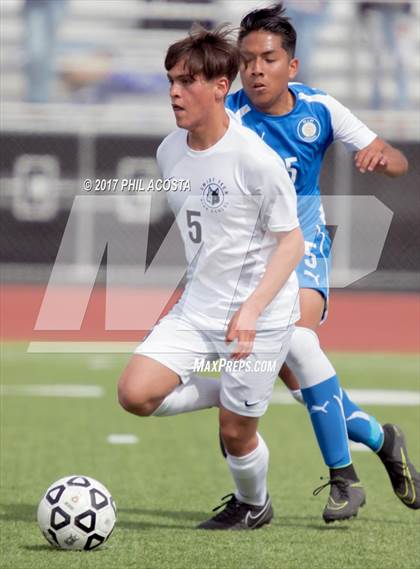 Thumbnail 2 in Smidt Tech vs Aspire Ollin University Prep (CIF Division 5 Final) photogallery.