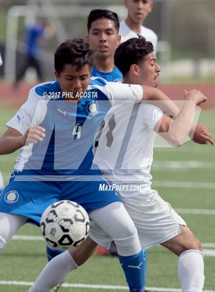 Thumbnail 3 in Smidt Tech vs Aspire Ollin University Prep (CIF Division 5 Final) photogallery.