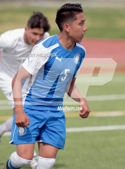 Thumbnail 3 in Smidt Tech vs Aspire Ollin University Prep (CIF Division 5 Final) photogallery.