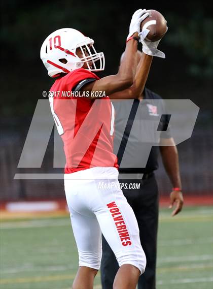 Thumbnail 1 in Harvard-Westlake vs. Jefferson photogallery.