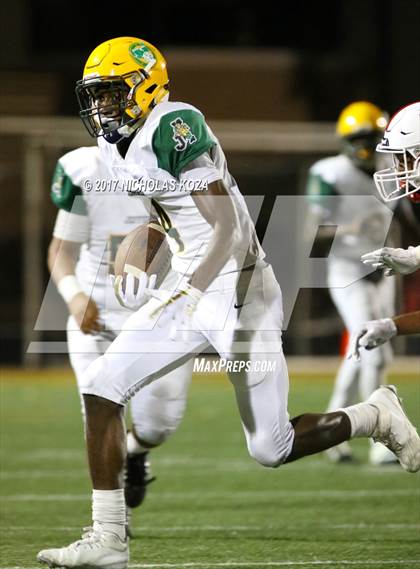 Thumbnail 2 in Harvard-Westlake vs. Jefferson photogallery.