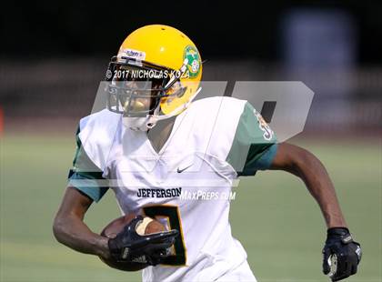 Thumbnail 2 in Harvard-Westlake vs. Jefferson photogallery.